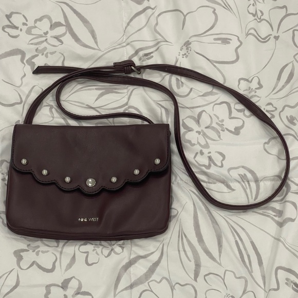 Nine West Plum Colored Silver Studded‎ Crossbody 6.5x8.75” - Picture 1 of 8